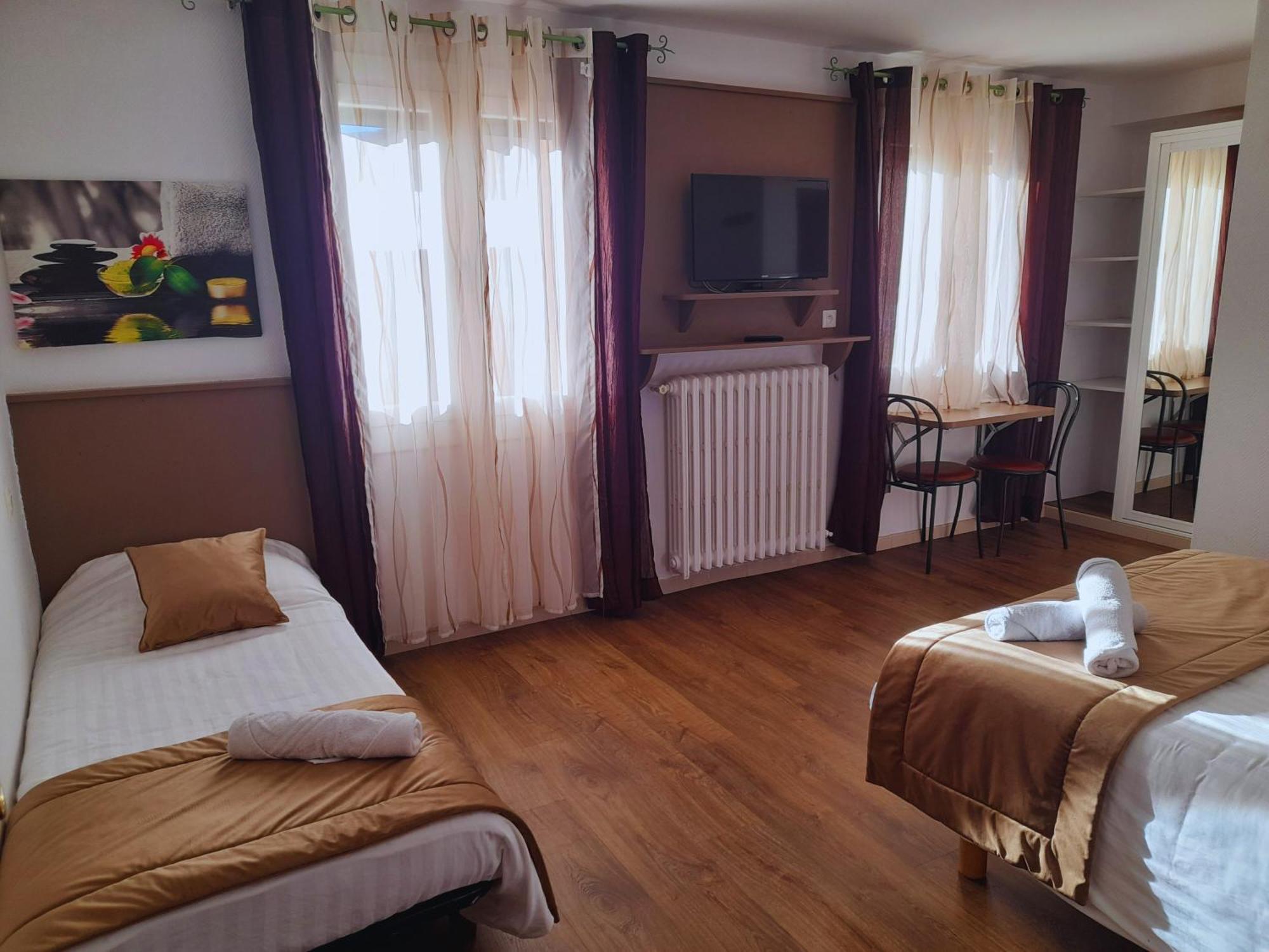 Le Catalan - Hotel Et Appartements 몽루이 외부 사진