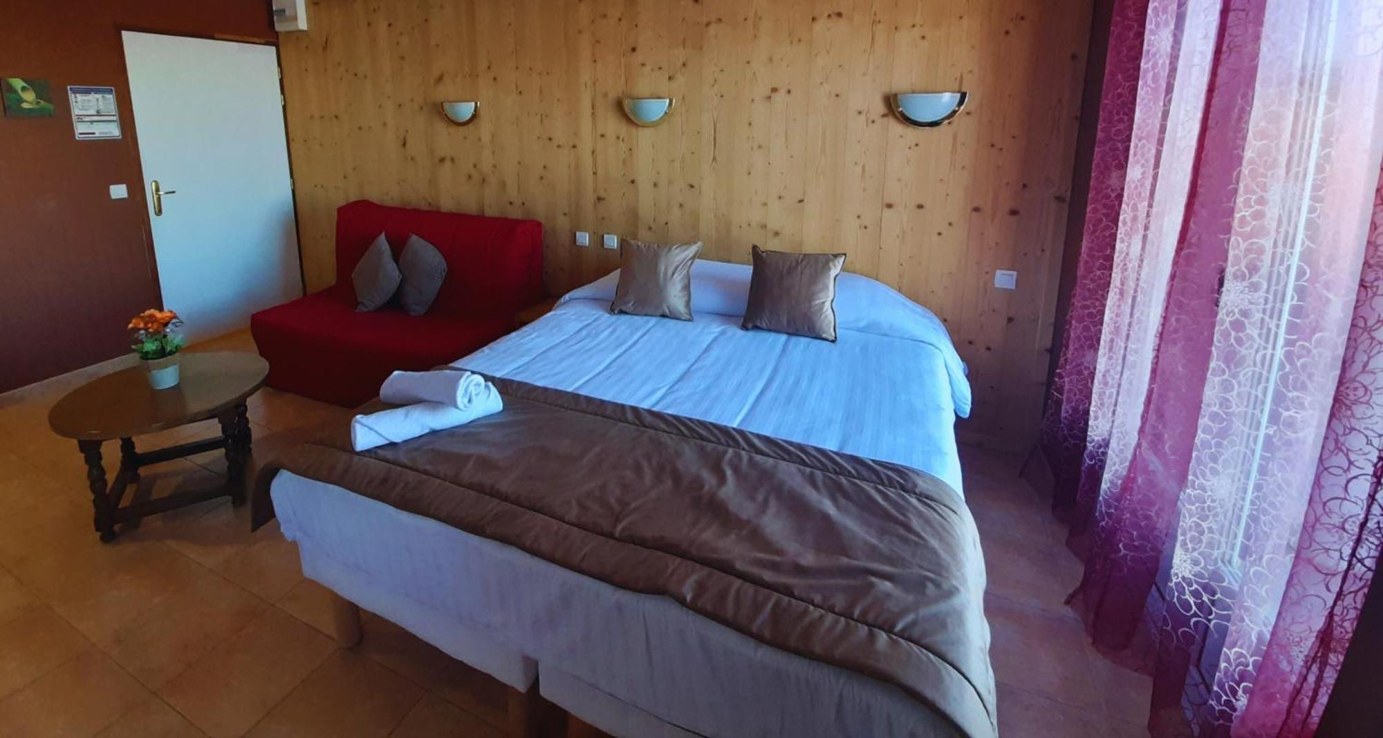 Le Catalan - Hotel Et Appartements 몽루이 외부 사진