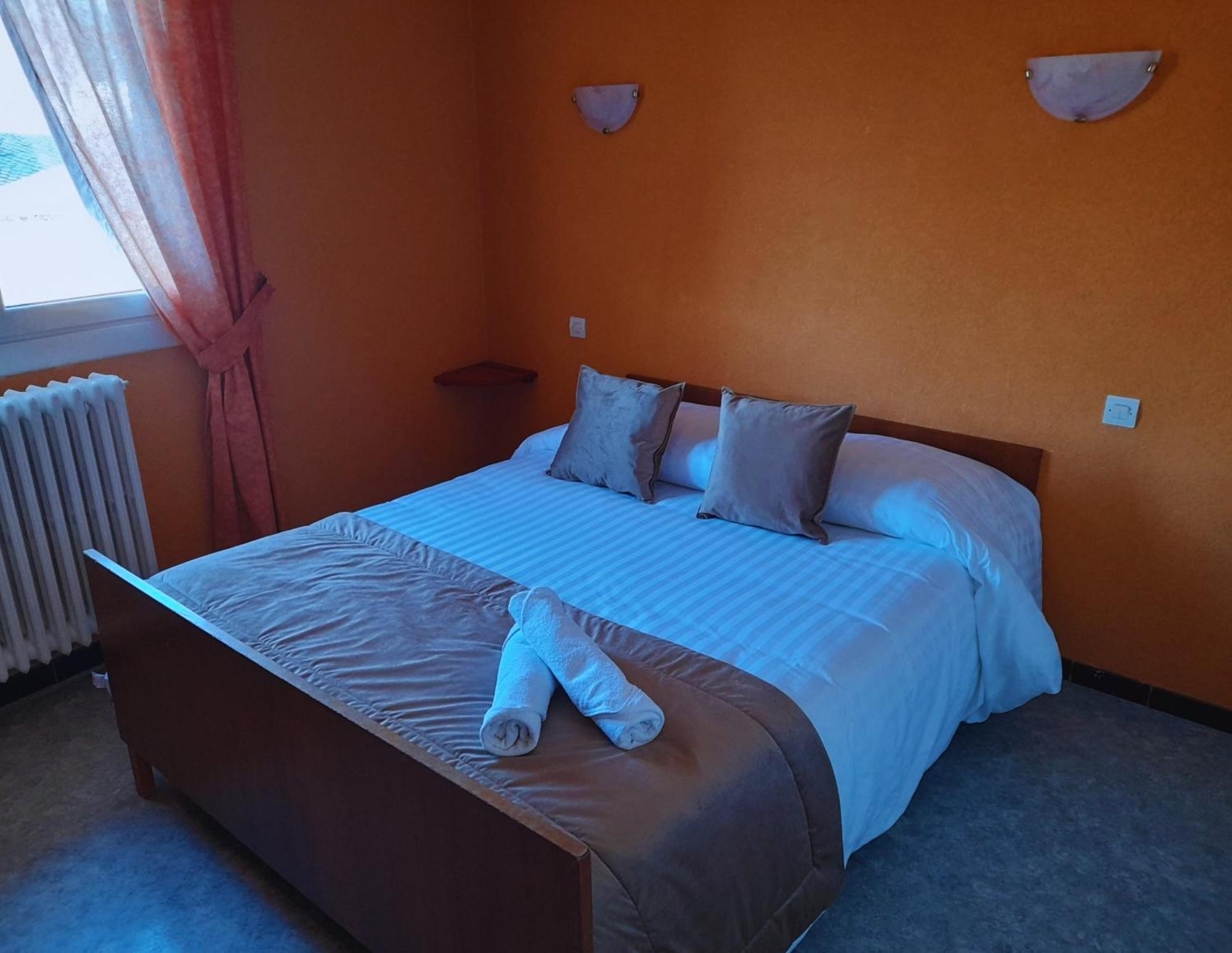 Le Catalan - Hotel Et Appartements 몽루이 외부 사진